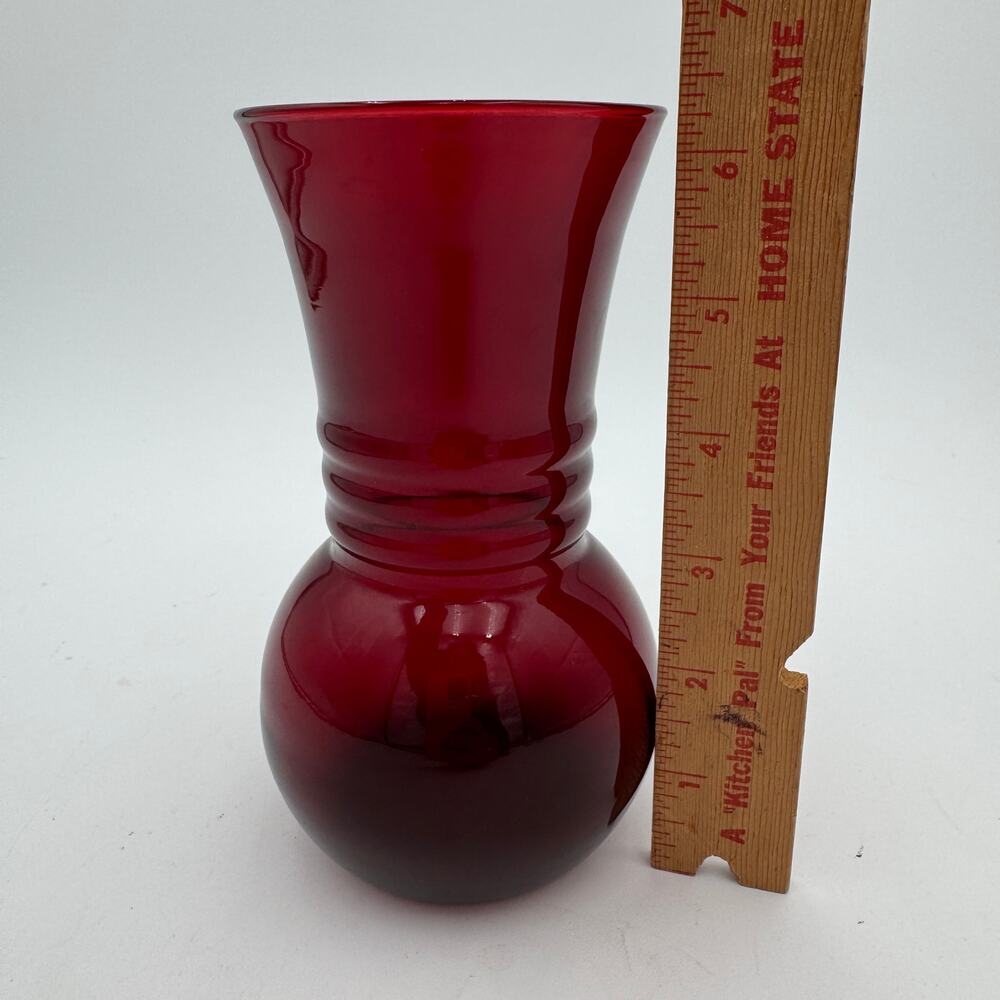 Vintage Anchor Hocking Royal Ruby Red Glass Vase 6 3/8" - Picture 4 of 6